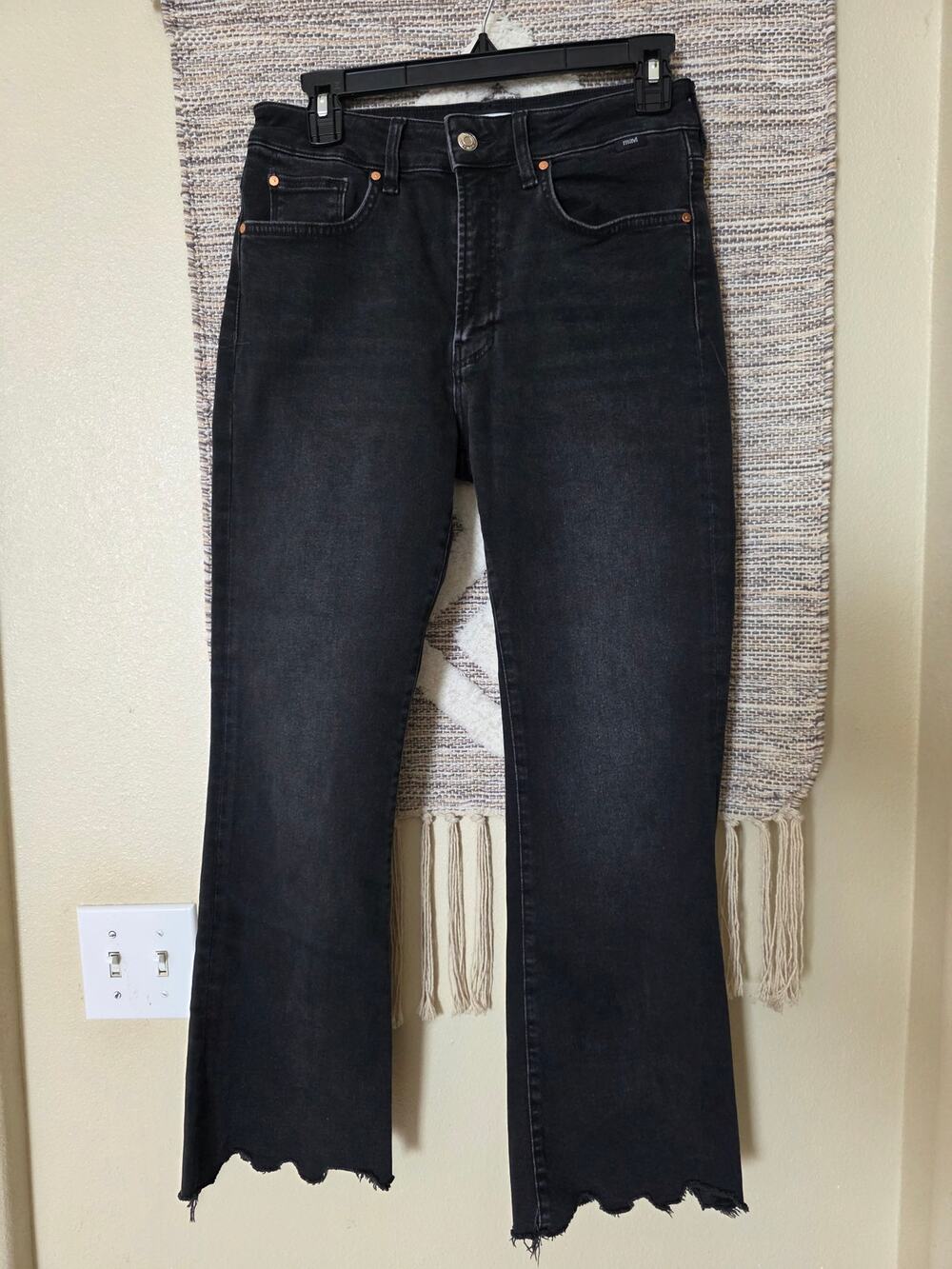 Mavi Anika High Rise Crop Flare Black Jeans Women’s Size Small Raw Hem